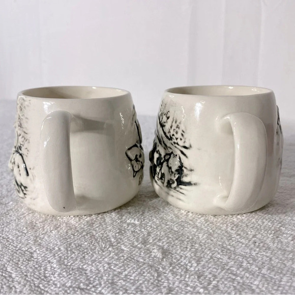 Vintage Handmade Cream Ceramic Whitehorse Yukon Mining Wolf Mugs x2 - Picture 4 of 12